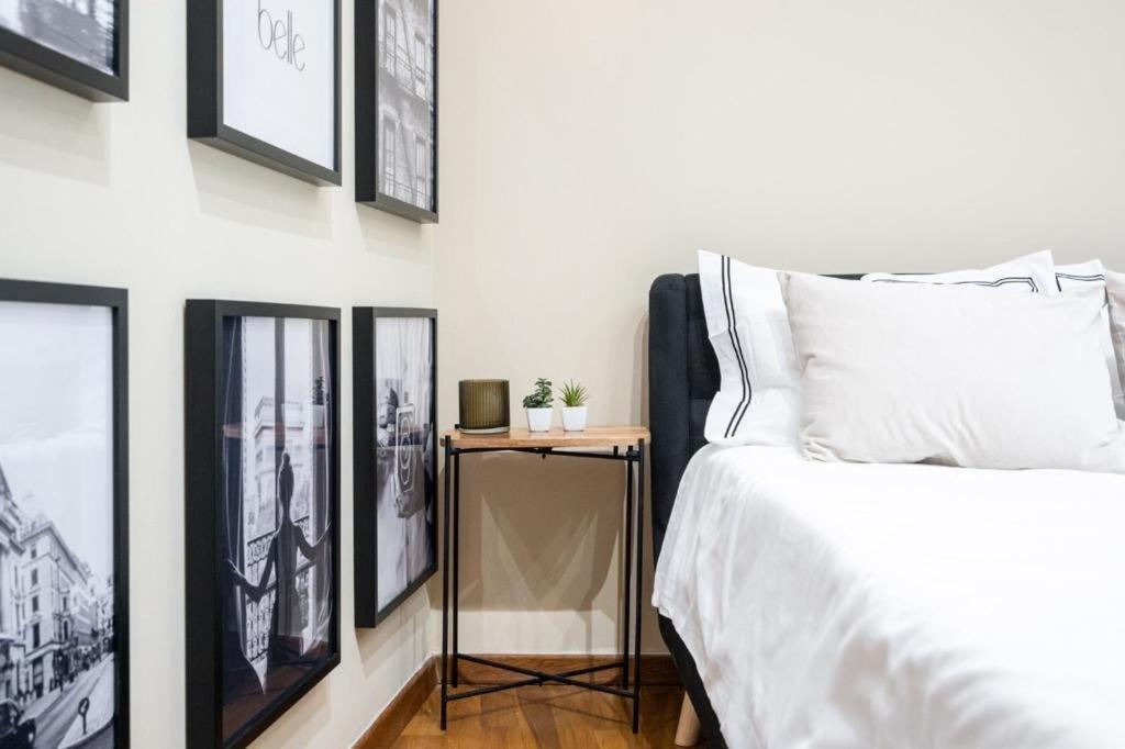 Wonderful Victorie Apartment Boekarest Buitenkant foto